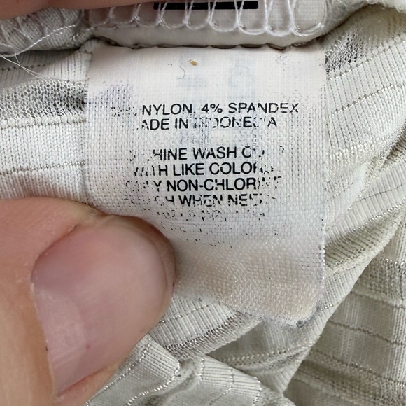 🤍Express Long Sleeve Button-Down Shirt - Size L - White with Silver Stripes🤍 - Picture 8 of 10